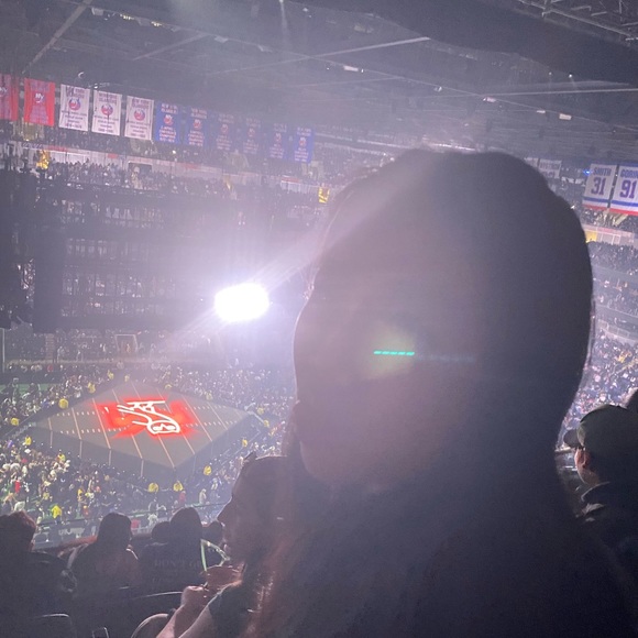 Meet your Posher, Amber - Picture 1 of 1